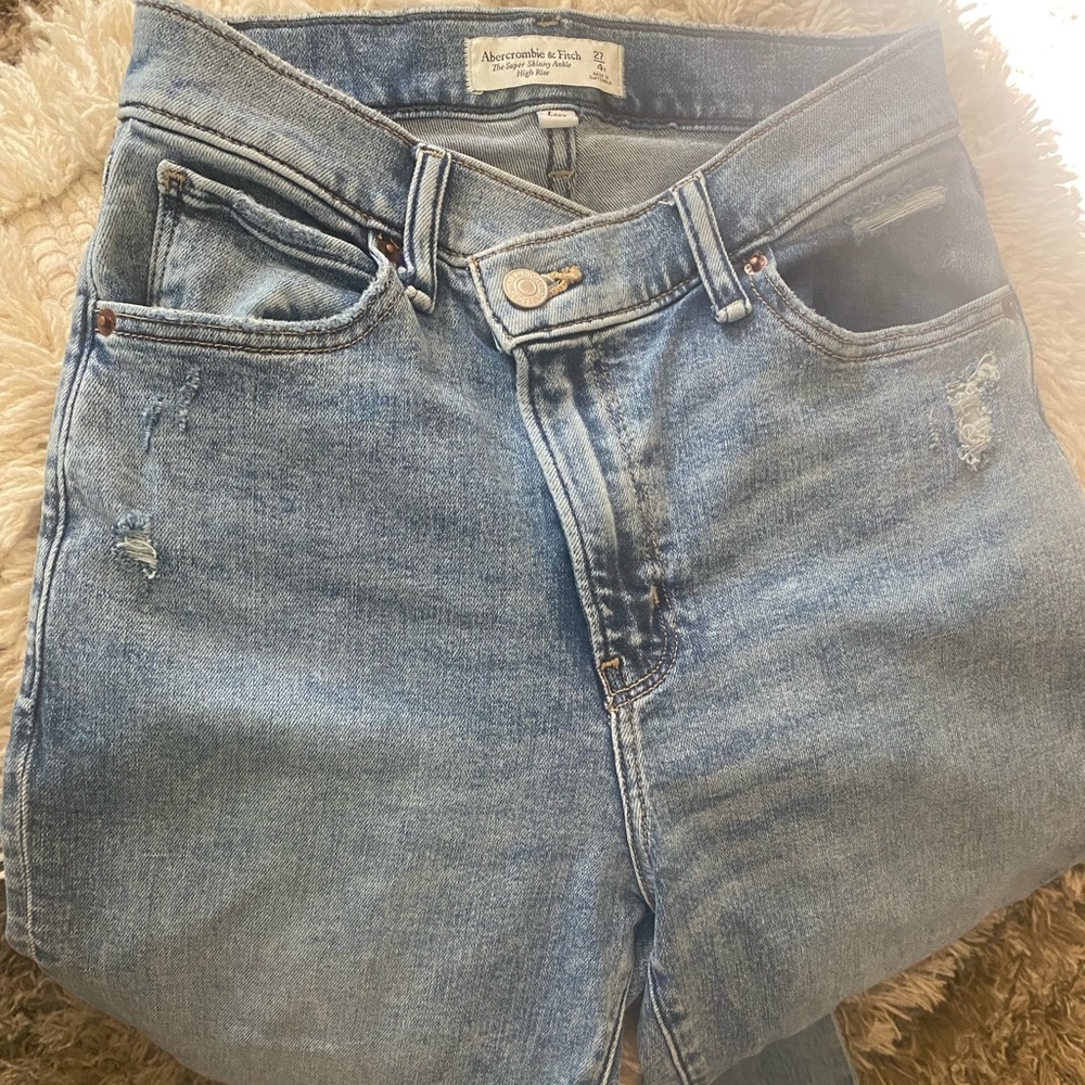 Abercrombie & Fitch The Super Skinny Ankle Curve Love jeans